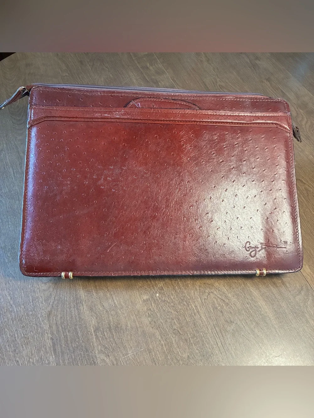 Vintage  Giorgio Bernini Handcrafted Leather Ostrich Embossed Gussett Portfolio